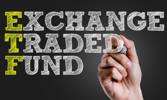 Fondi negoziati in borsa (ETF) scritti a mano.