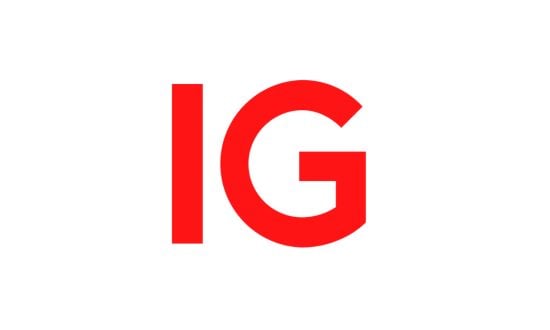 Logo rosso IG su sfondo bianco.